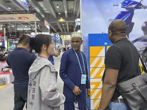 客户参观TYCORUN展位